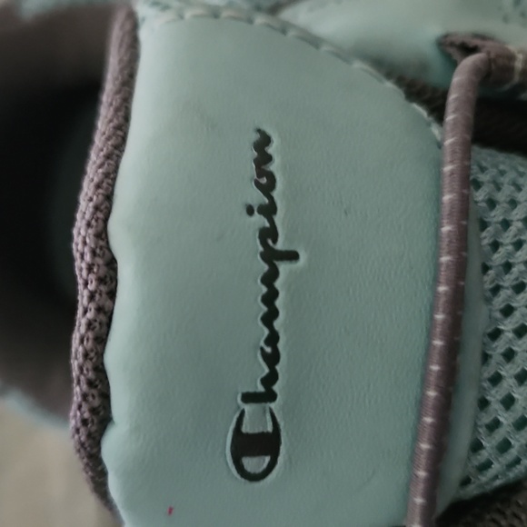 Champion shoes - Picture 3 of 4